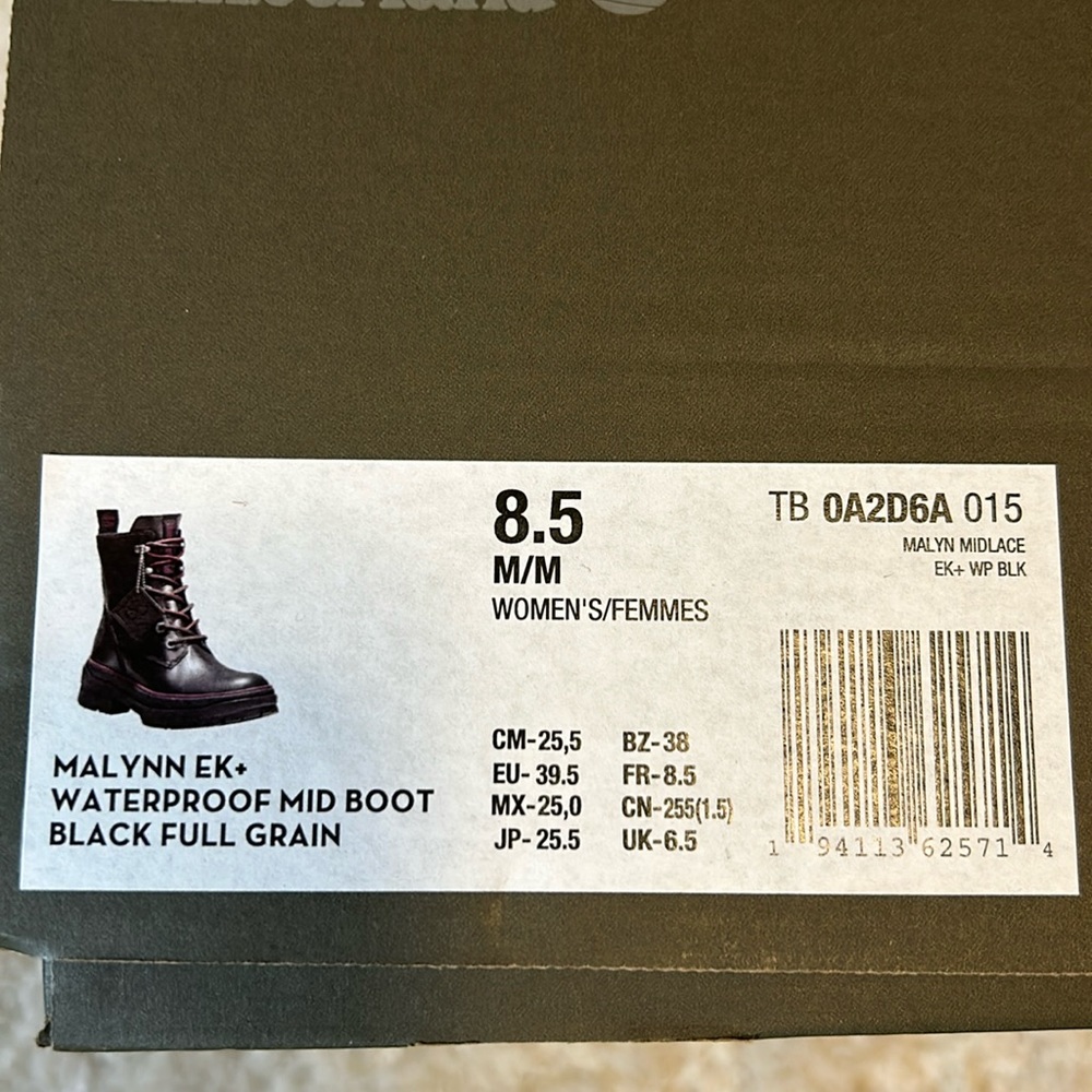 Timberland Malynn waterproof mid boot size 8.5
